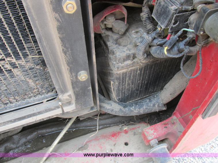 image for item H3273 2004 Takeuchi TL150 skid steer