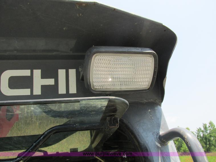 image for item H3273 2004 Takeuchi TL150 skid steer