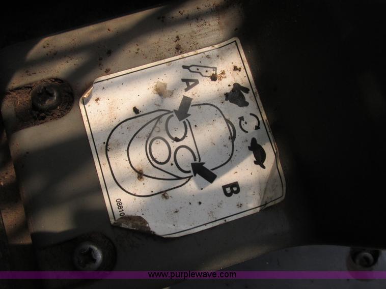 image for item H3273 2004 Takeuchi TL150 skid steer