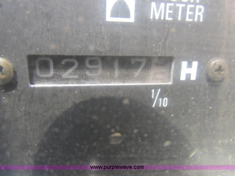 image for item H3273 2004 Takeuchi TL150 skid steer