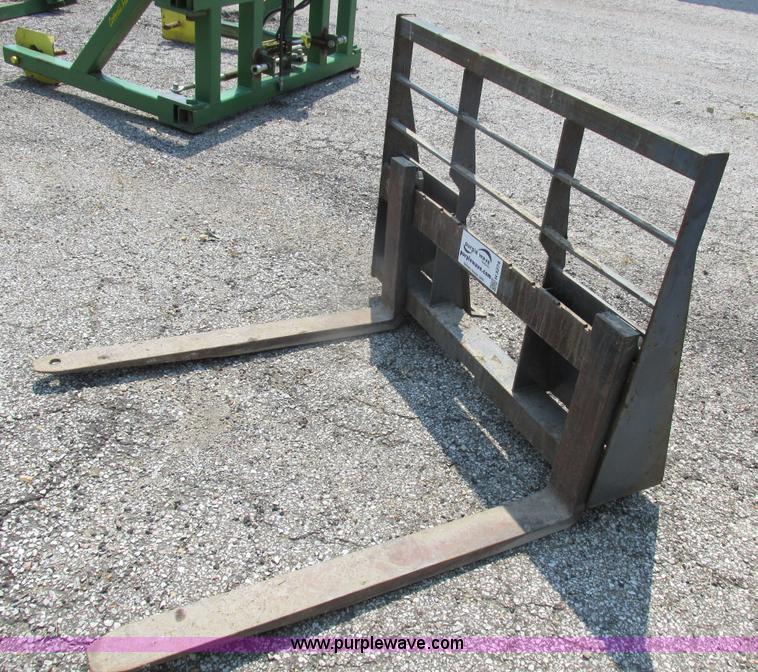 image for item H3274 Mah skid steer pallet forks