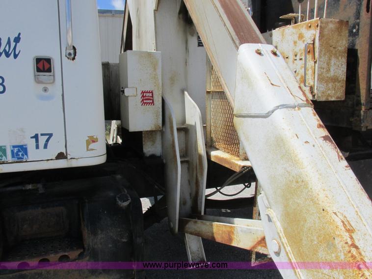 image for item H3287 1988 International F2674 crane truck