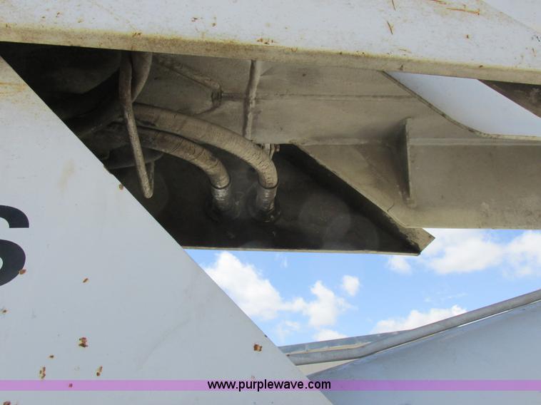 image for item H3287 1988 International F2674 crane truck