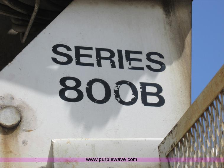 image for item H3287 1988 International F2674 crane truck