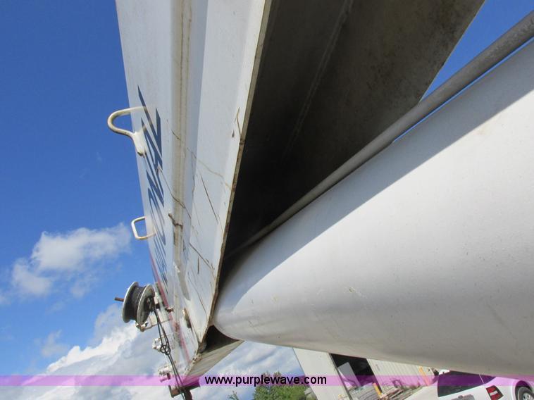 image for item H3287 1988 International F2674 crane truck