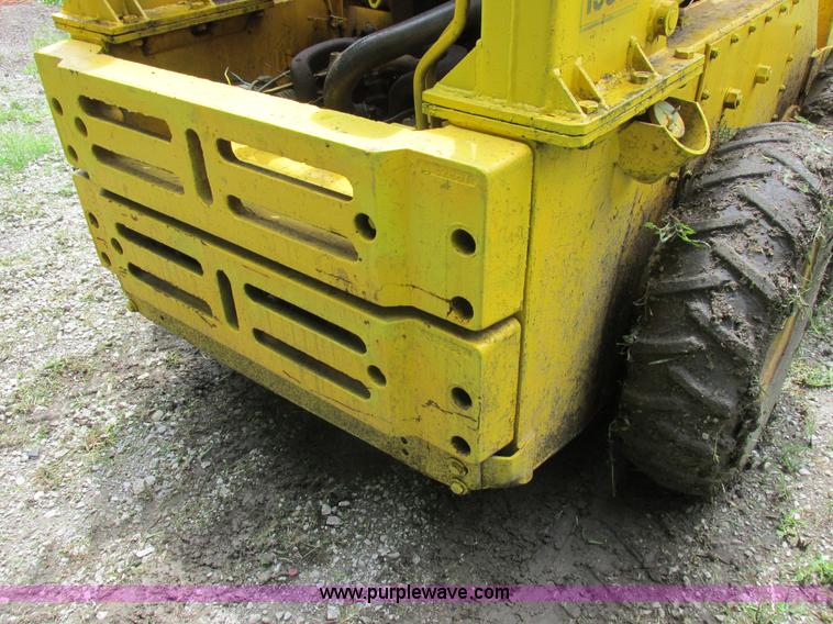 image for item H3290 1972 Case 1530B skid steer