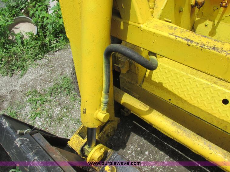 image for item H3290 1972 Case 1530B skid steer