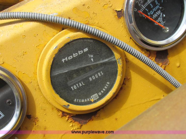 image for item H3290 1972 Case 1530B skid steer