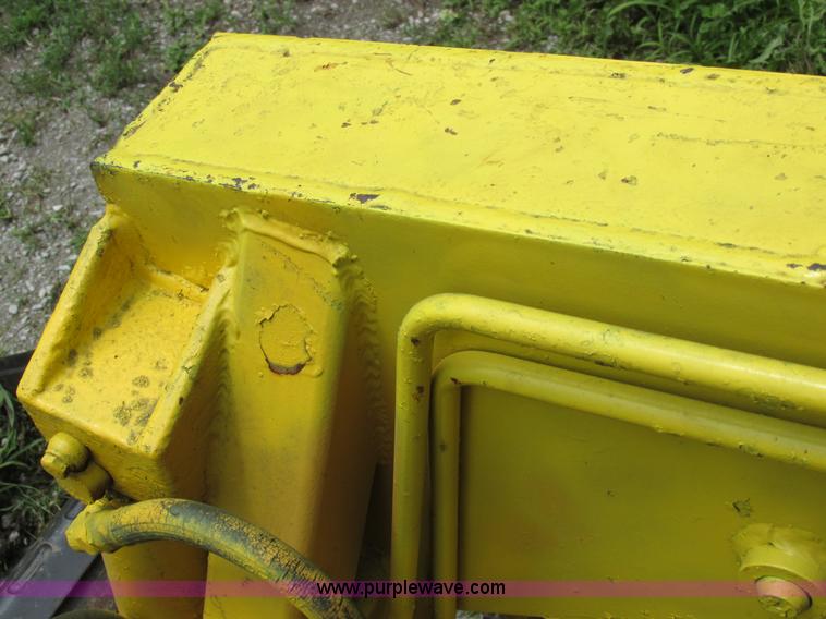image for item H3290 1972 Case 1530B skid steer