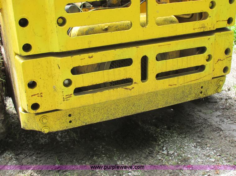 image for item H3290 1972 Case 1530B skid steer