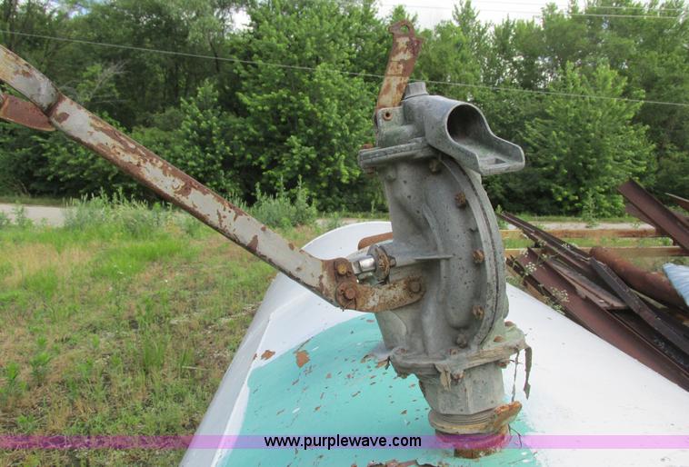 image for item H3292 Fuel tank