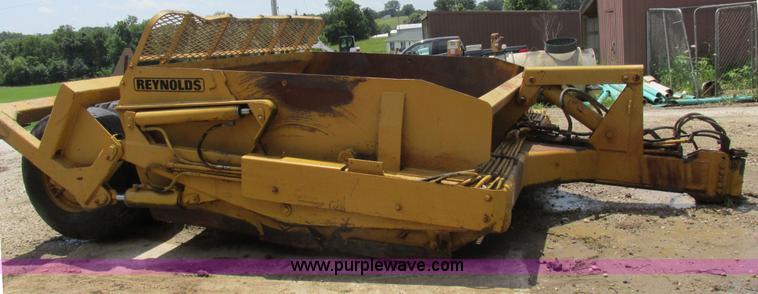 image for item H3296 Reynolds 14C scraper