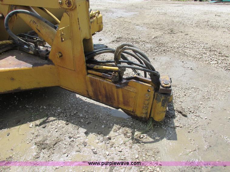 image for item H3296 Reynolds 14C scraper