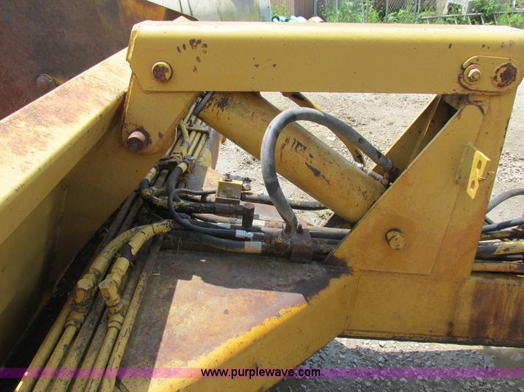 image for item H3296 Reynolds 14C scraper