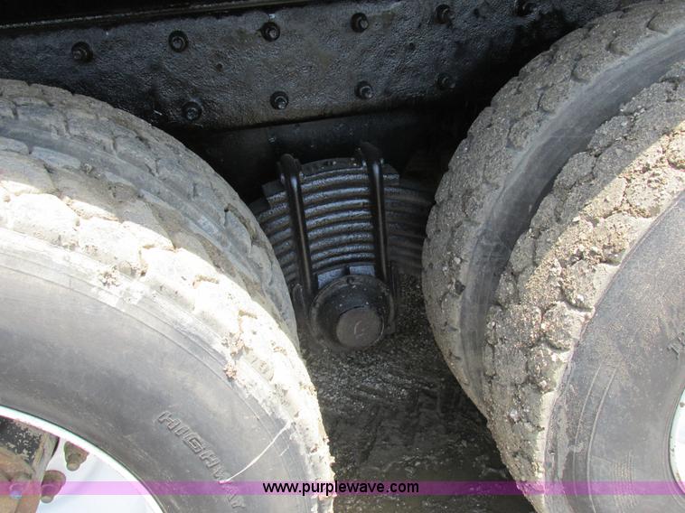 image for item H3298 2007 Mack CV713 dump truck