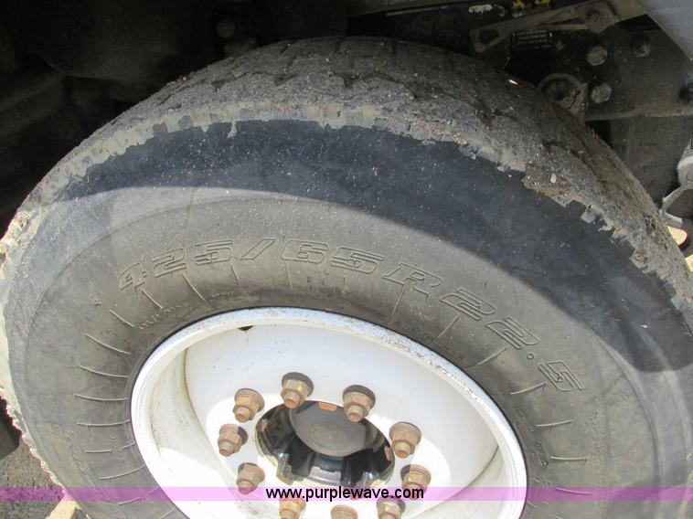 image for item H3298 2007 Mack CV713 dump truck