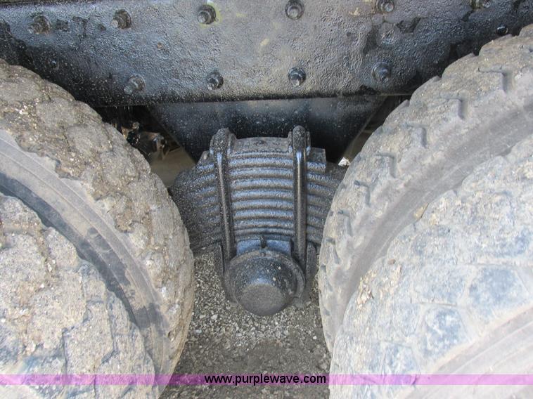 image for item H3298 2007 Mack CV713 dump truck