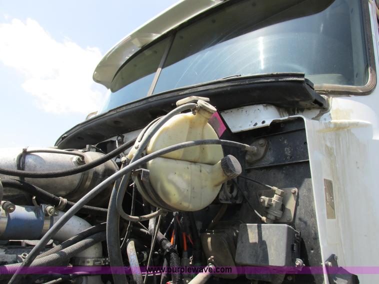 image for item H3298 2007 Mack CV713 dump truck