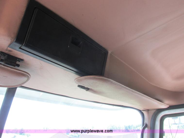 image for item H3298 2007 Mack CV713 dump truck