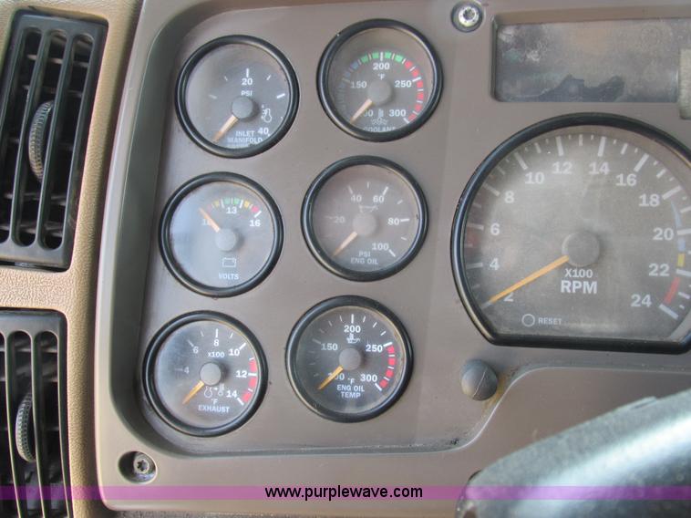 image for item H3298 2007 Mack CV713 dump truck