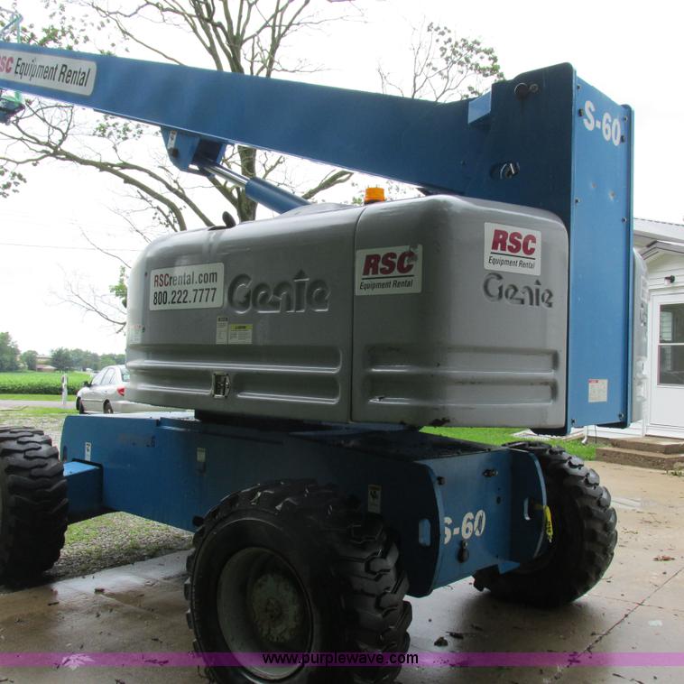 image for item H3300 2000 Genie S-60 boom lift