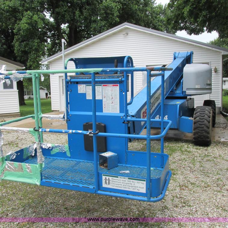 image for item H3300 2000 Genie S-60 boom lift