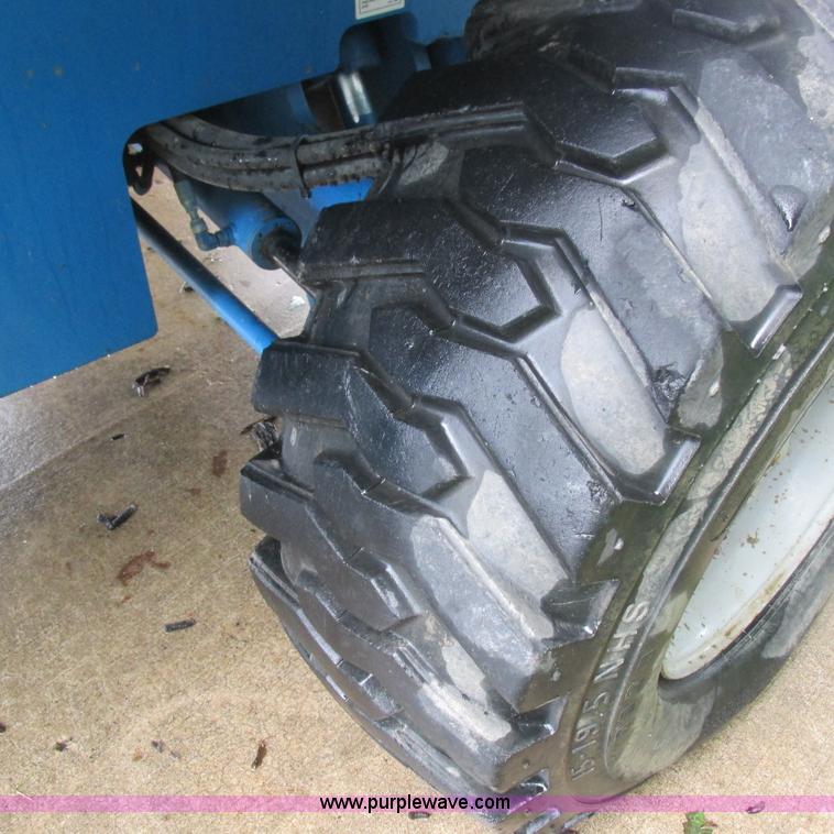 image for item H3300 2000 Genie S-60 boom lift