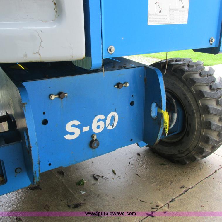 image for item H3300 2000 Genie S-60 boom lift