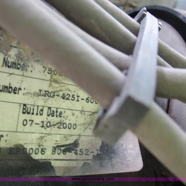 image for item H3300 2000 Genie S-60 boom lift