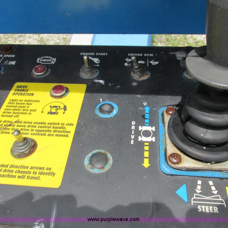 image for item H3300 2000 Genie S-60 boom lift