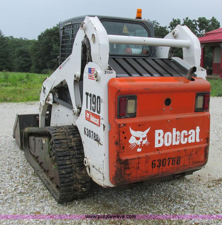 image for item H3301 2006 Bobcat T190 skid steer