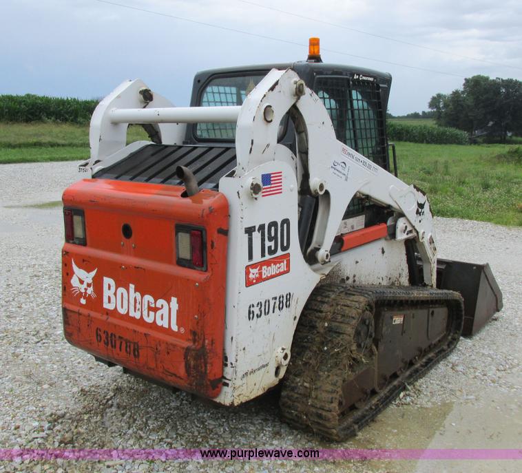 image for item H3301 2006 Bobcat T190 skid steer