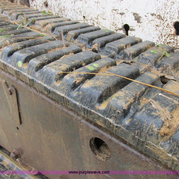 image for item H3301 2006 Bobcat T190 skid steer