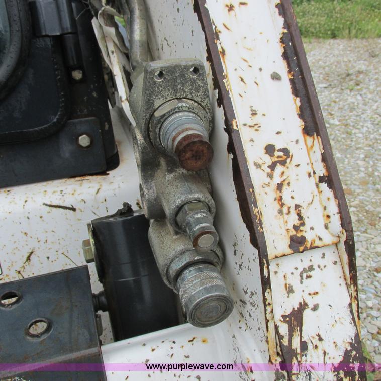 image for item H3301 2006 Bobcat T190 skid steer