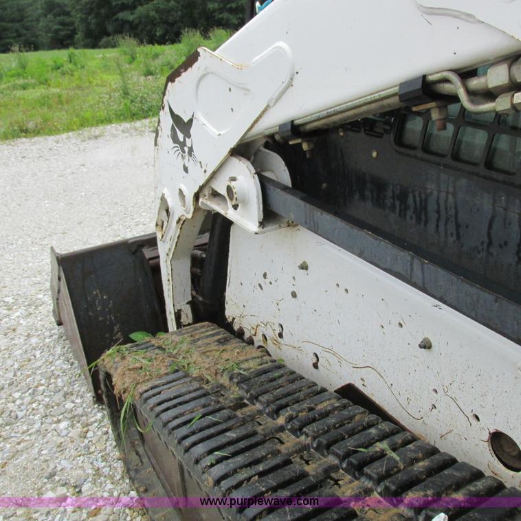 image for item H3301 2006 Bobcat T190 skid steer