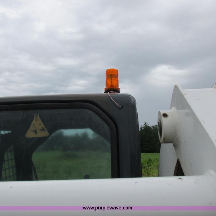 image for item H3301 2006 Bobcat T190 skid steer