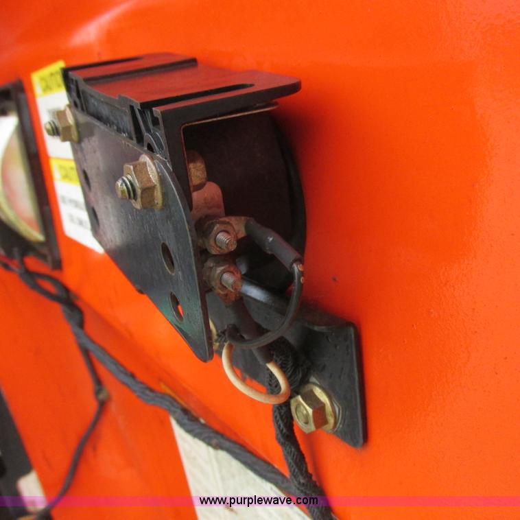 image for item H3301 2006 Bobcat T190 skid steer