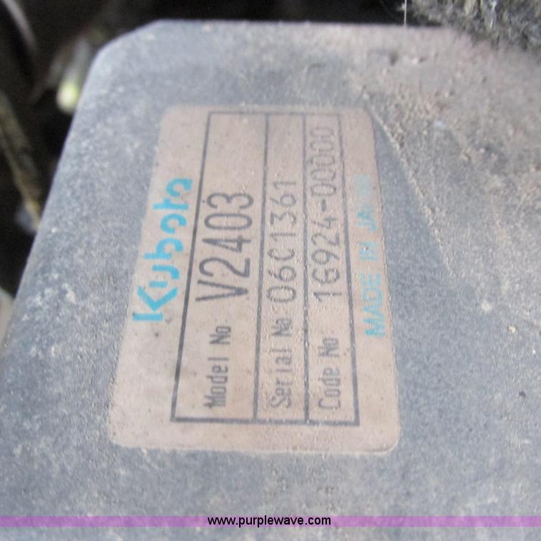 image for item H3301 2006 Bobcat T190 skid steer