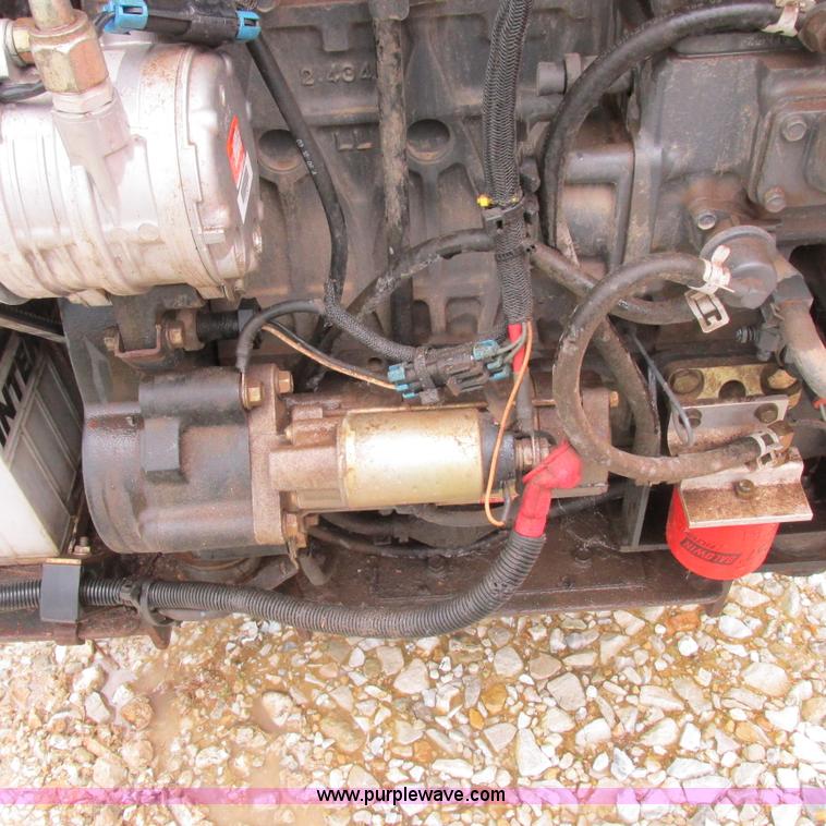 image for item H3301 2006 Bobcat T190 skid steer