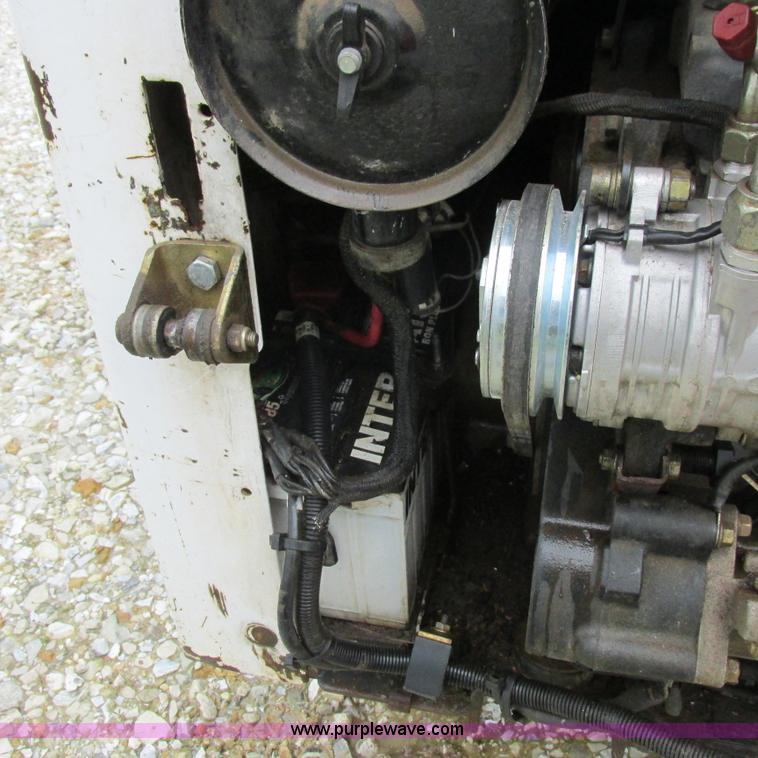 image for item H3301 2006 Bobcat T190 skid steer