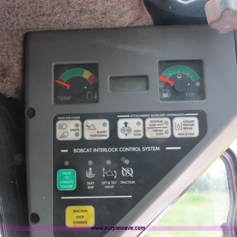 image for item H3301 2006 Bobcat T190 skid steer