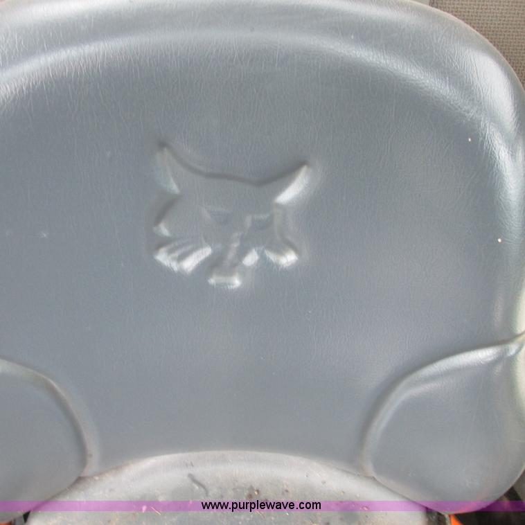 image for item H3301 2006 Bobcat T190 skid steer