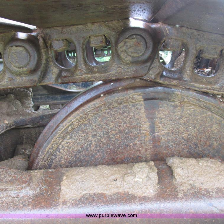 image for item H3302 2006 John Deere 135C excavator