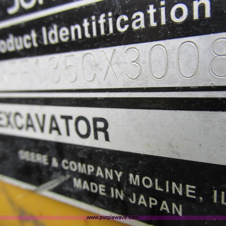 image for item H3302 2006 John Deere 135C excavator