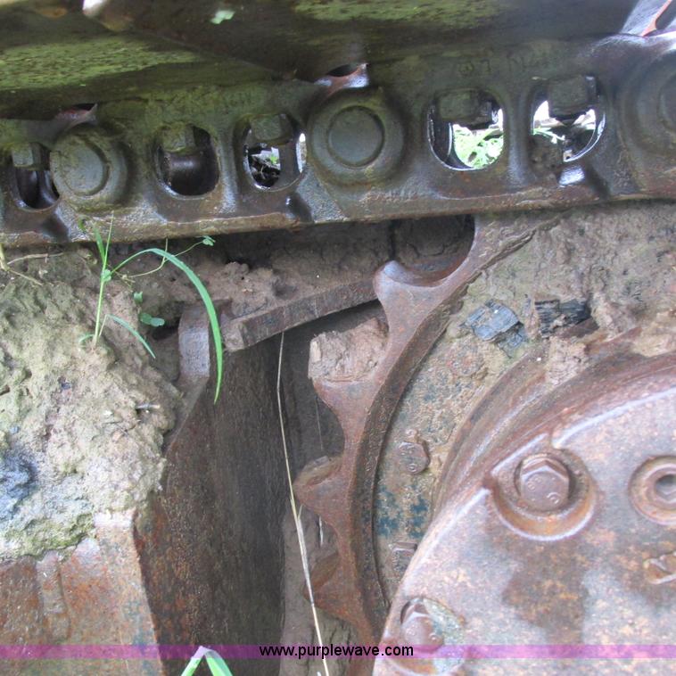 image for item H3302 2006 John Deere 135C excavator