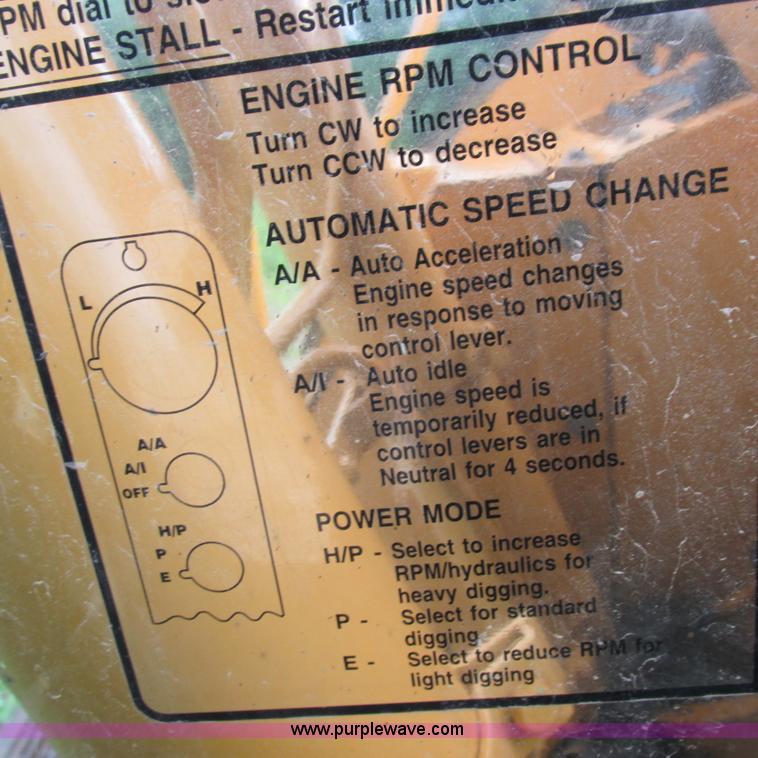 image for item H3302 2006 John Deere 135C excavator