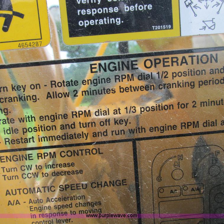 image for item H3302 2006 John Deere 135C excavator