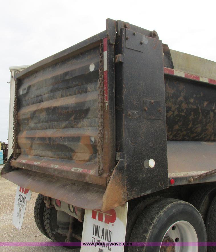 image for item H3303 1992 Mack CH613 dump truck