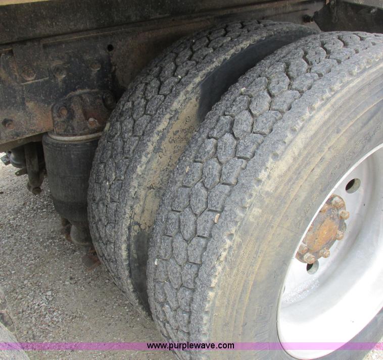 image for item H3303 1992 Mack CH613 dump truck