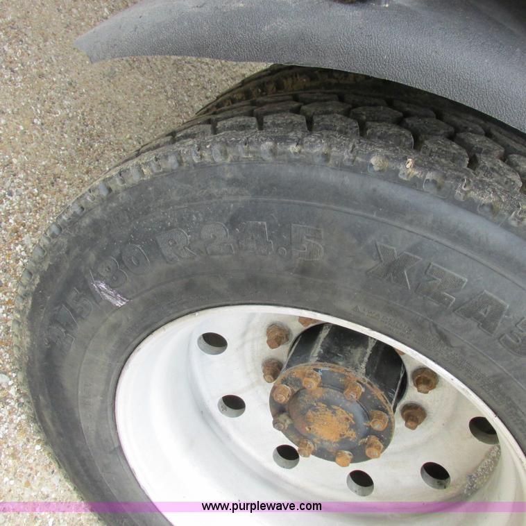 image for item H3303 1992 Mack CH613 dump truck